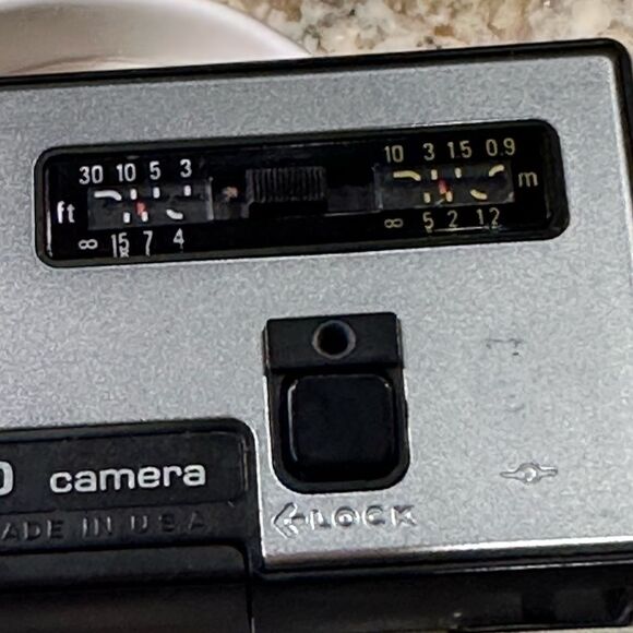 Kodak Instamatic Camera 60 R12293 vintage well kept no papers - Picture 5 of 9